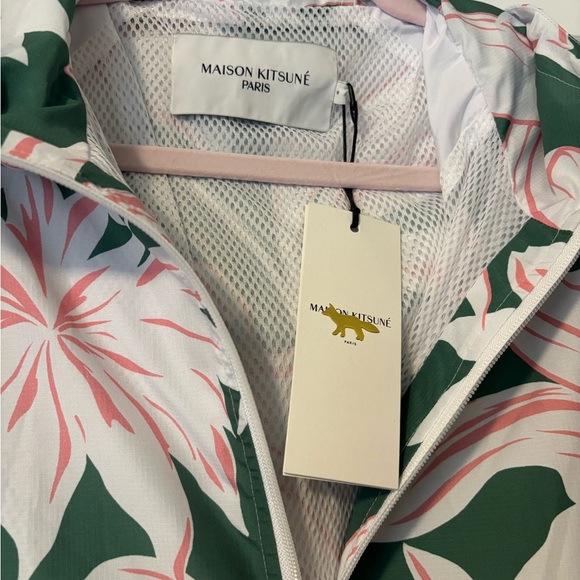 🧥✨ Maison Kitsuné Hotel Olympia Edition Jacket – Multicolor – Size Small (NWT) - Picture 6 of 10